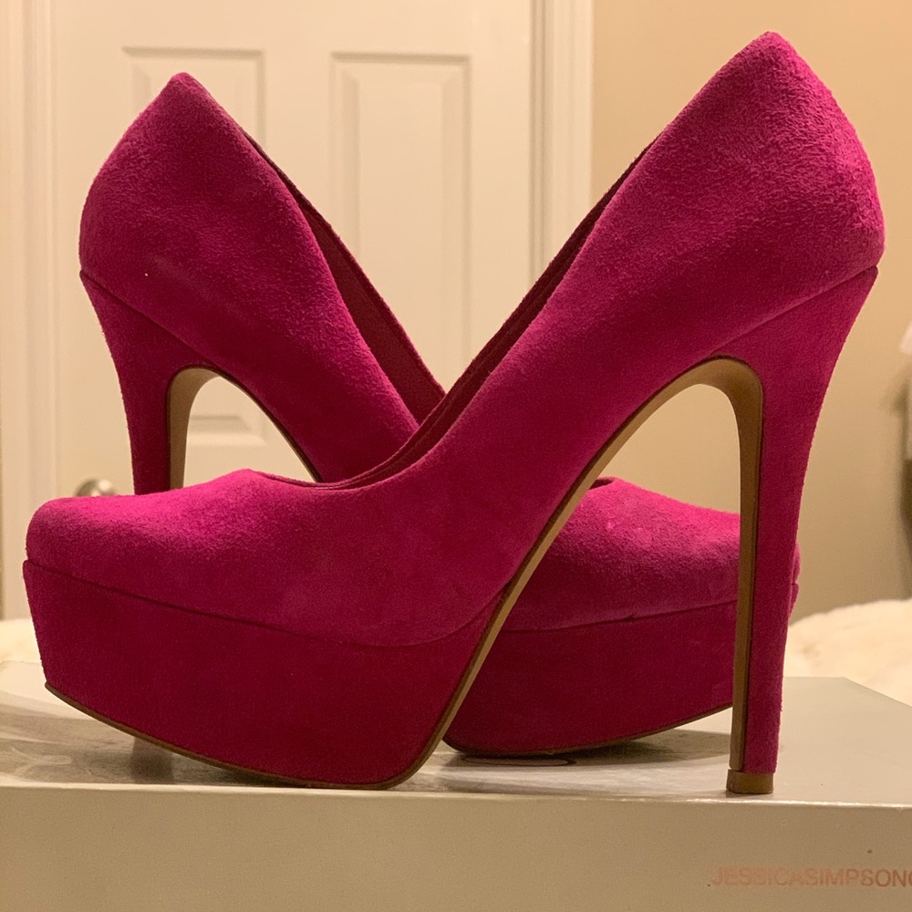 Jessica Simpson Waleo Pumps